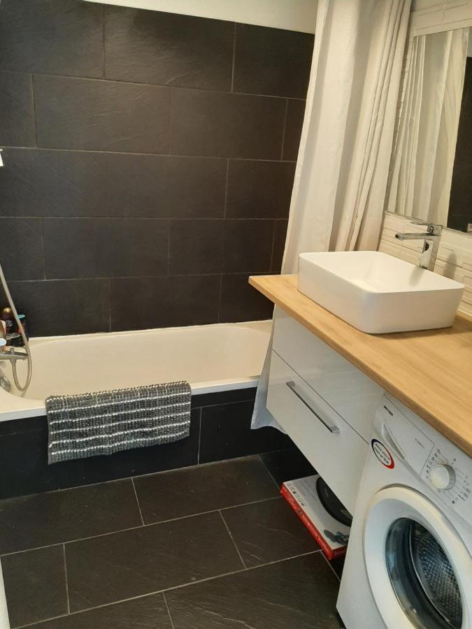 Appartement Cosy De Centre Ville Шарантон-льо-Пон Екстериор снимка