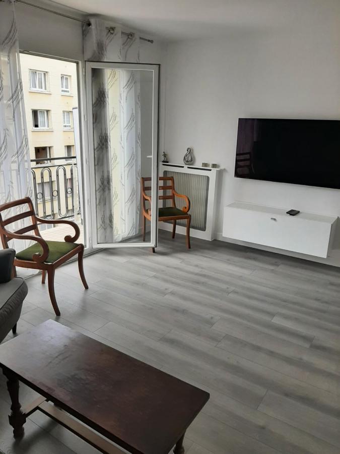 Appartement Cosy De Centre Ville Шарантон-льо-Пон Екстериор снимка